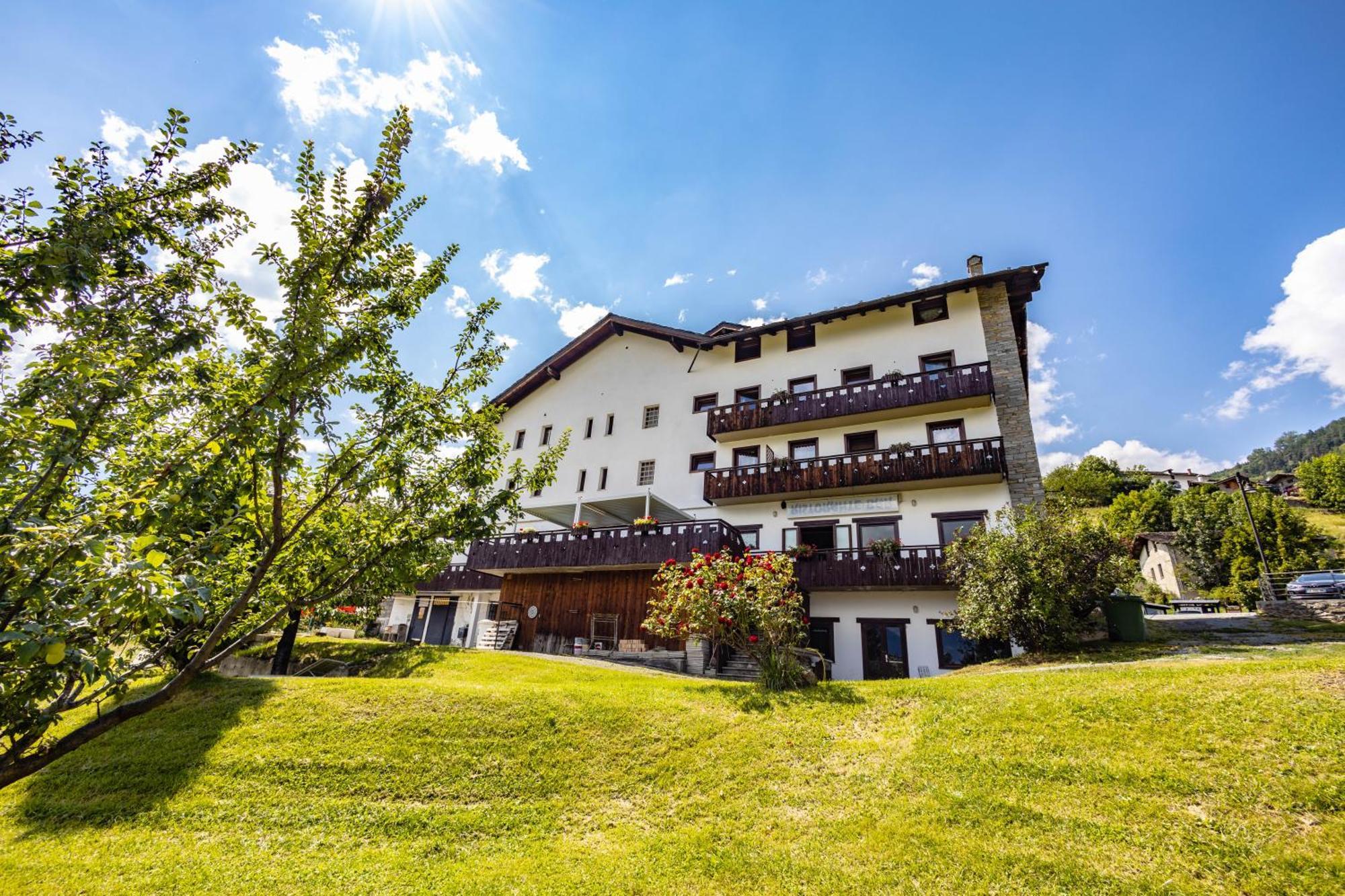 Hotel Saint Nicolas Gran Paradiso Buitenkant foto