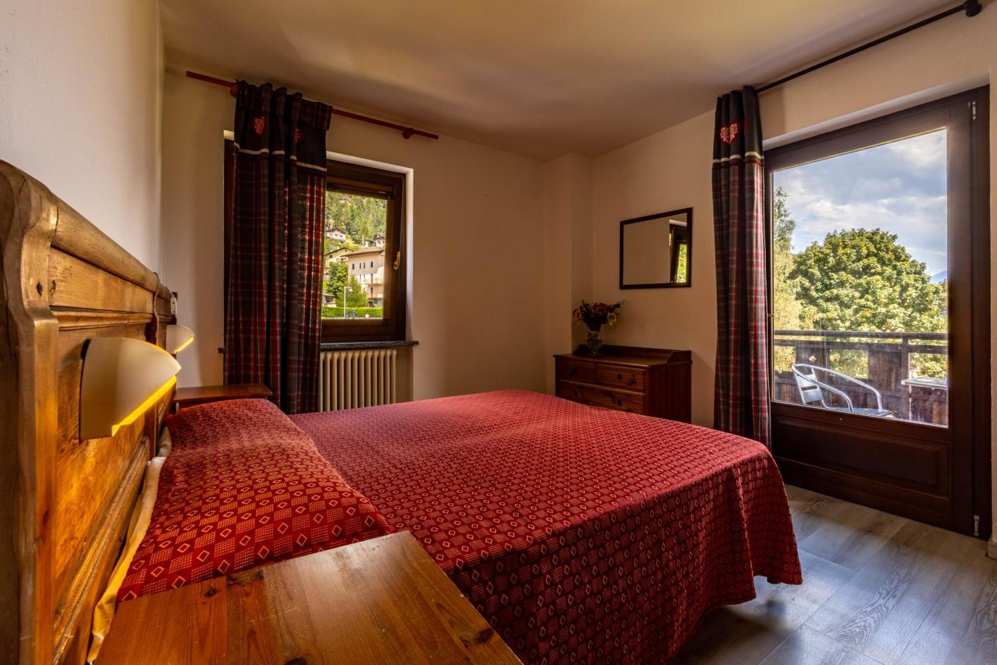 Hotel Saint Nicolas Gran Paradiso Buitenkant foto